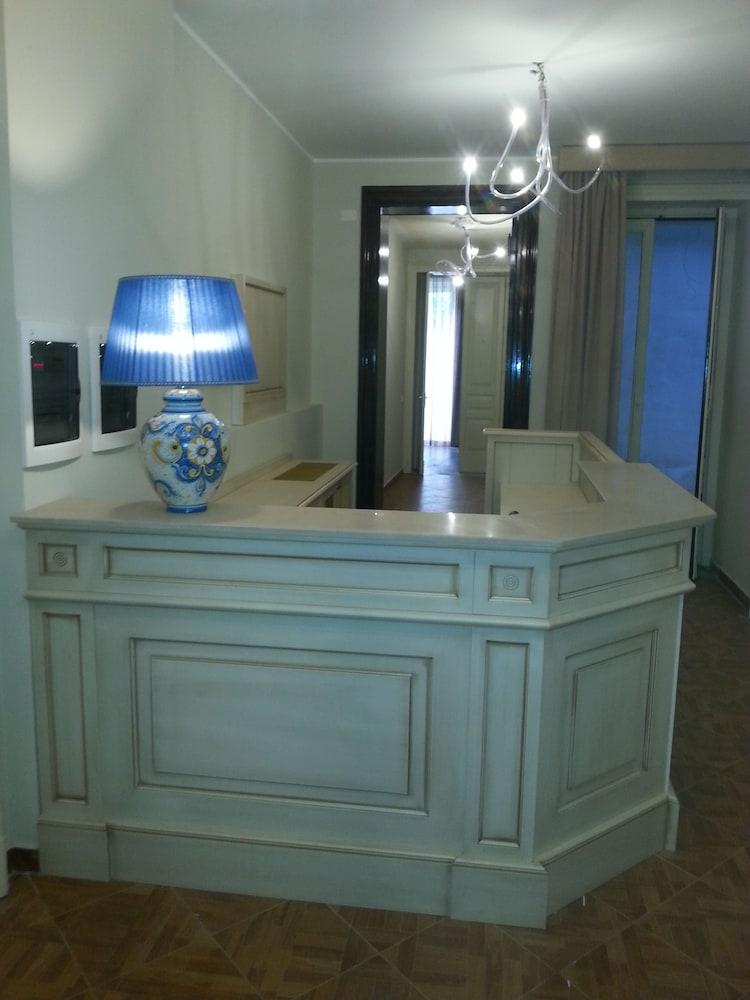 Hotel Umberto House Catania Esterno foto