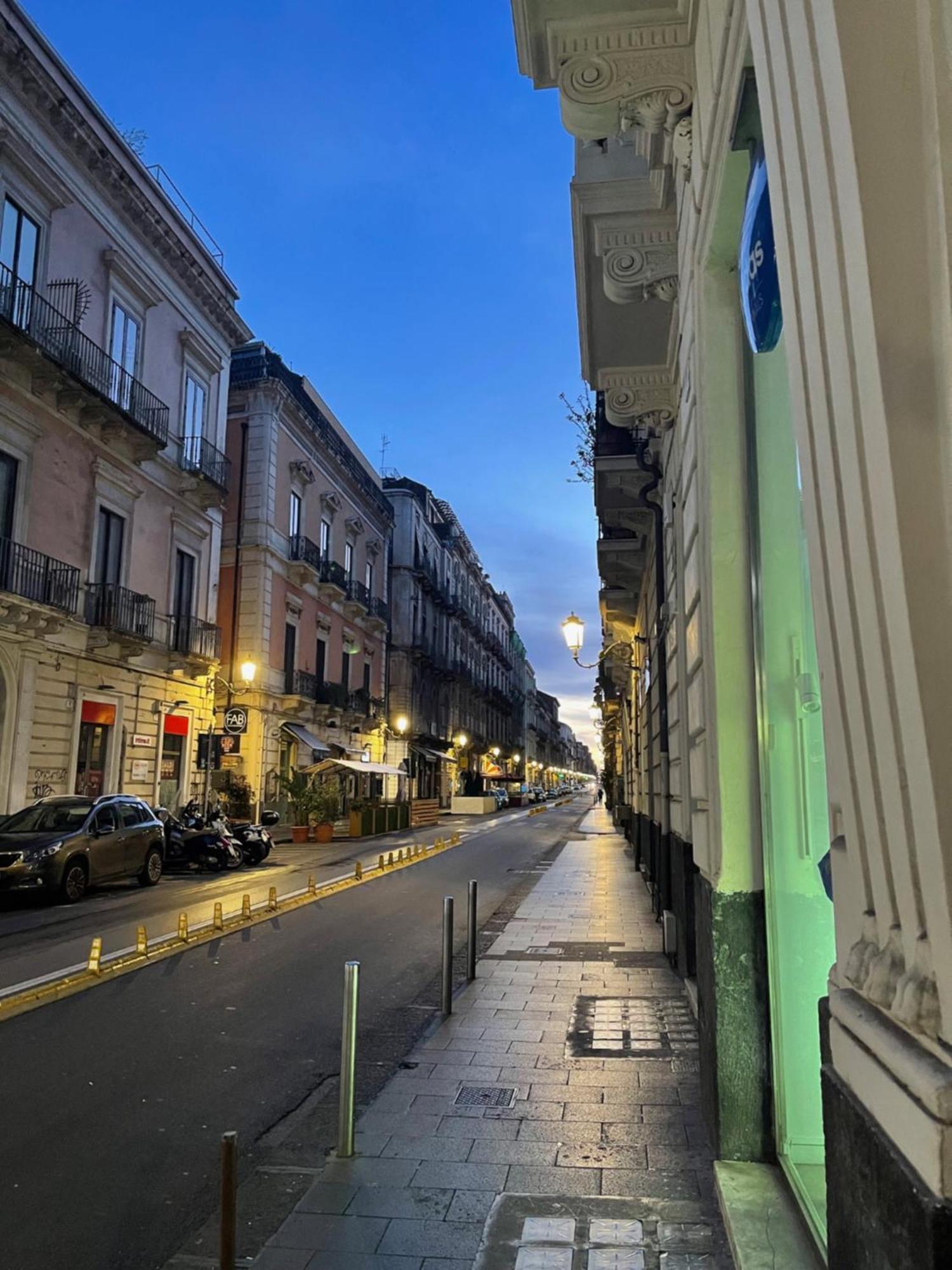 Hotel Umberto House Catania Esterno foto