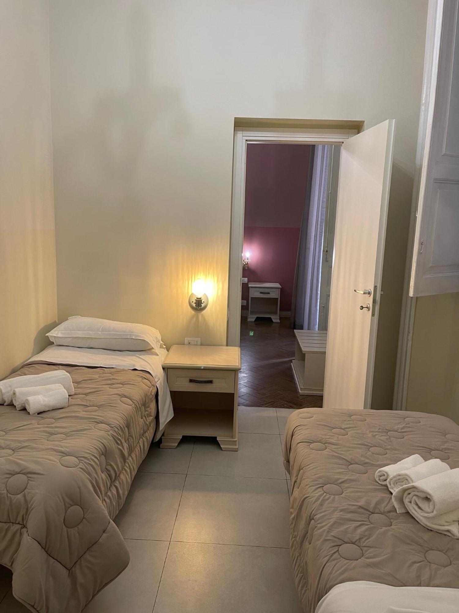 Hotel Umberto House Catania Esterno foto