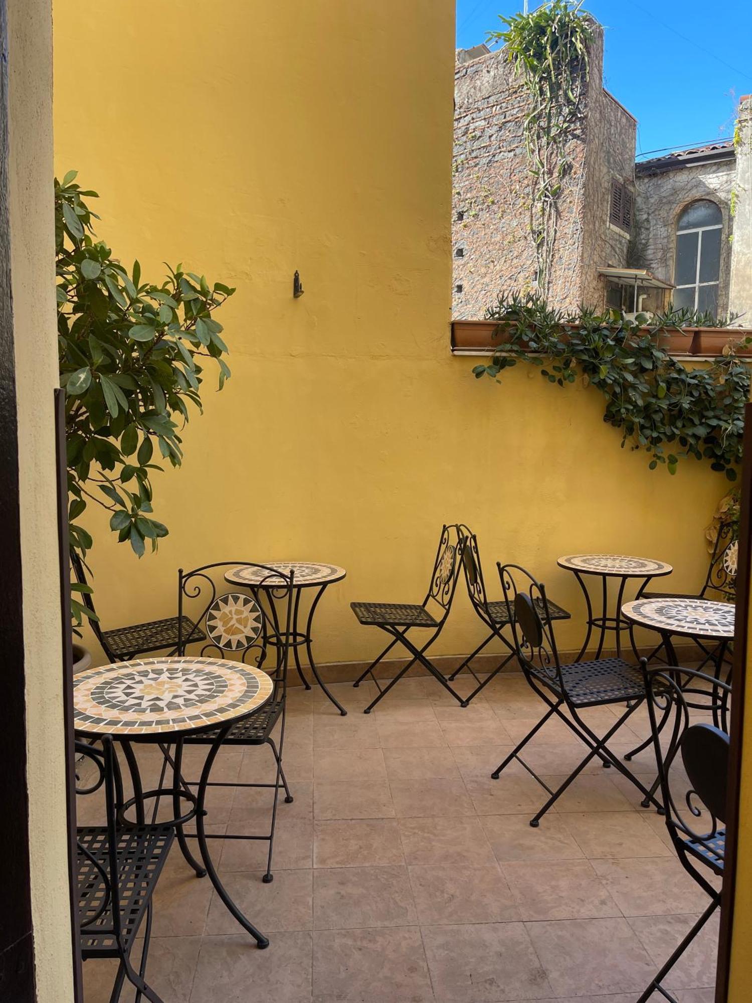 Hotel Umberto House Catania Esterno foto