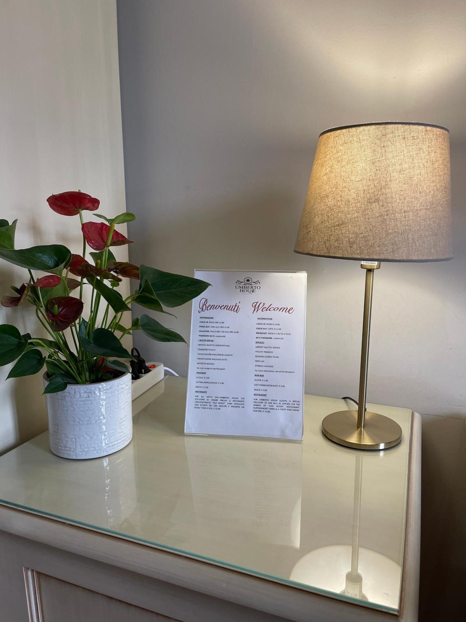 Hotel Umberto House Catania Esterno foto
