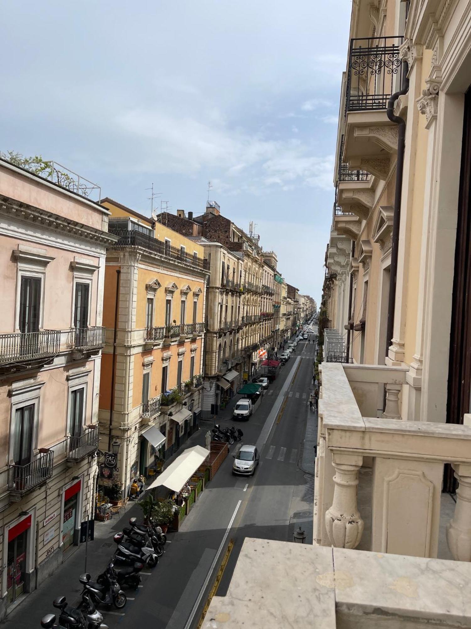 Hotel Umberto House Catania Esterno foto
