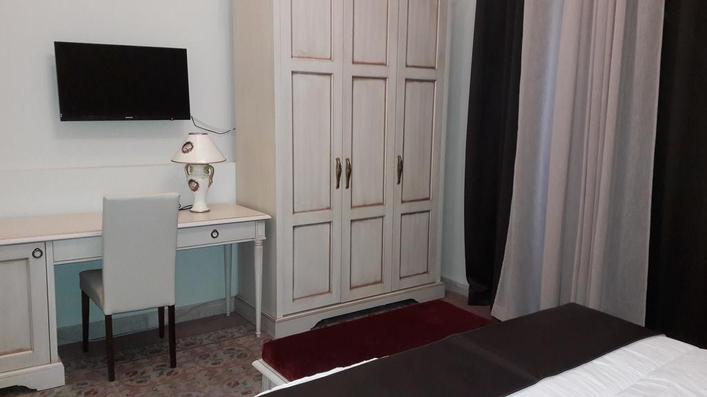 Hotel Umberto House Catania Esterno foto