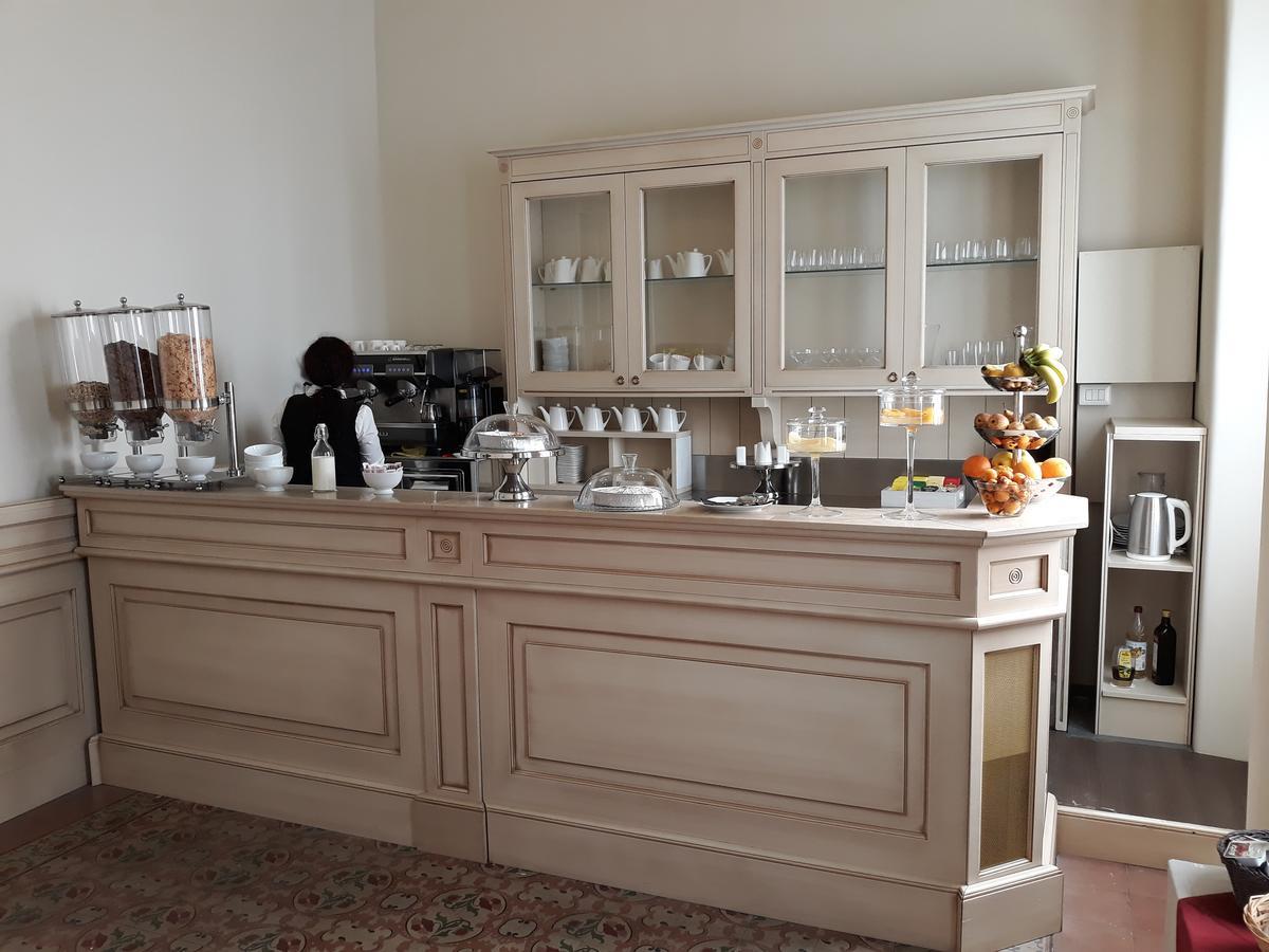 Hotel Umberto House Catania Esterno foto
