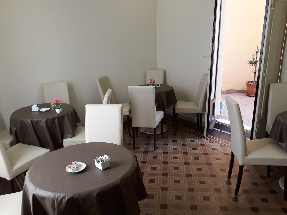 Hotel Umberto House Catania Esterno foto