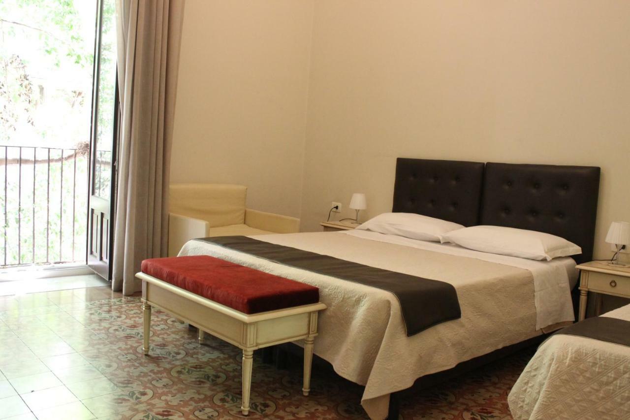 Hotel Umberto House Catania Esterno foto